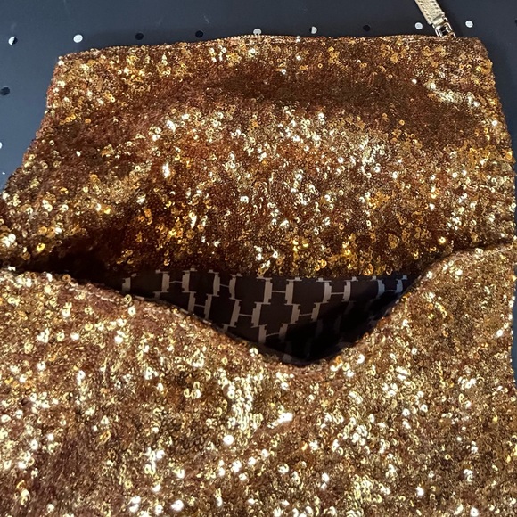 Halston Heritage sequined gold fold over clutch - Picture 3 of 7